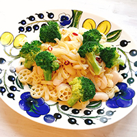 ブロッコリーと白いんげん豆のパスタ